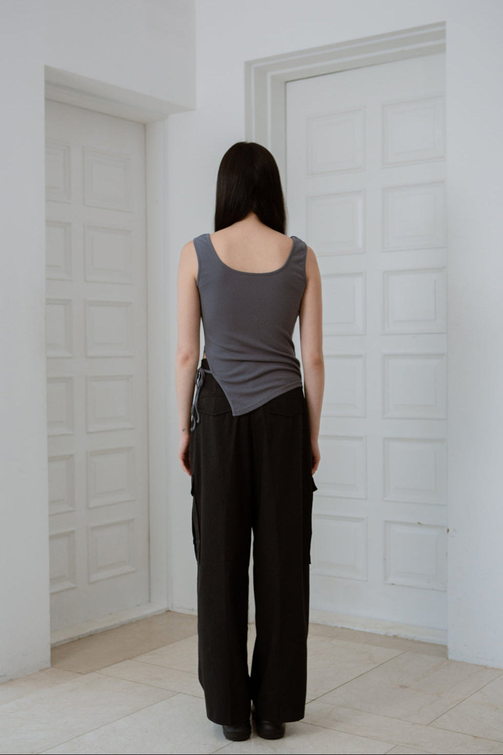 Asymmetrical Side Tie Tank