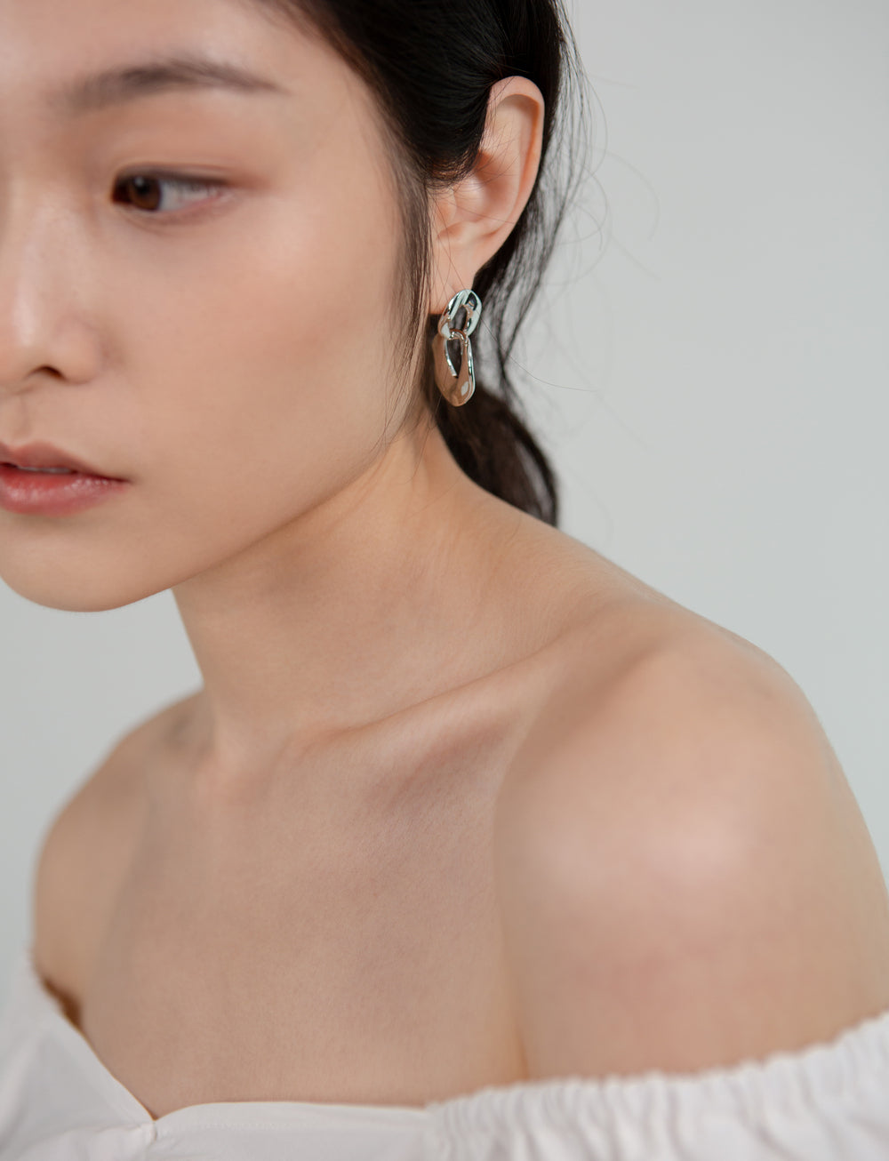 Ungdongi Earrings (Gold Ver.)