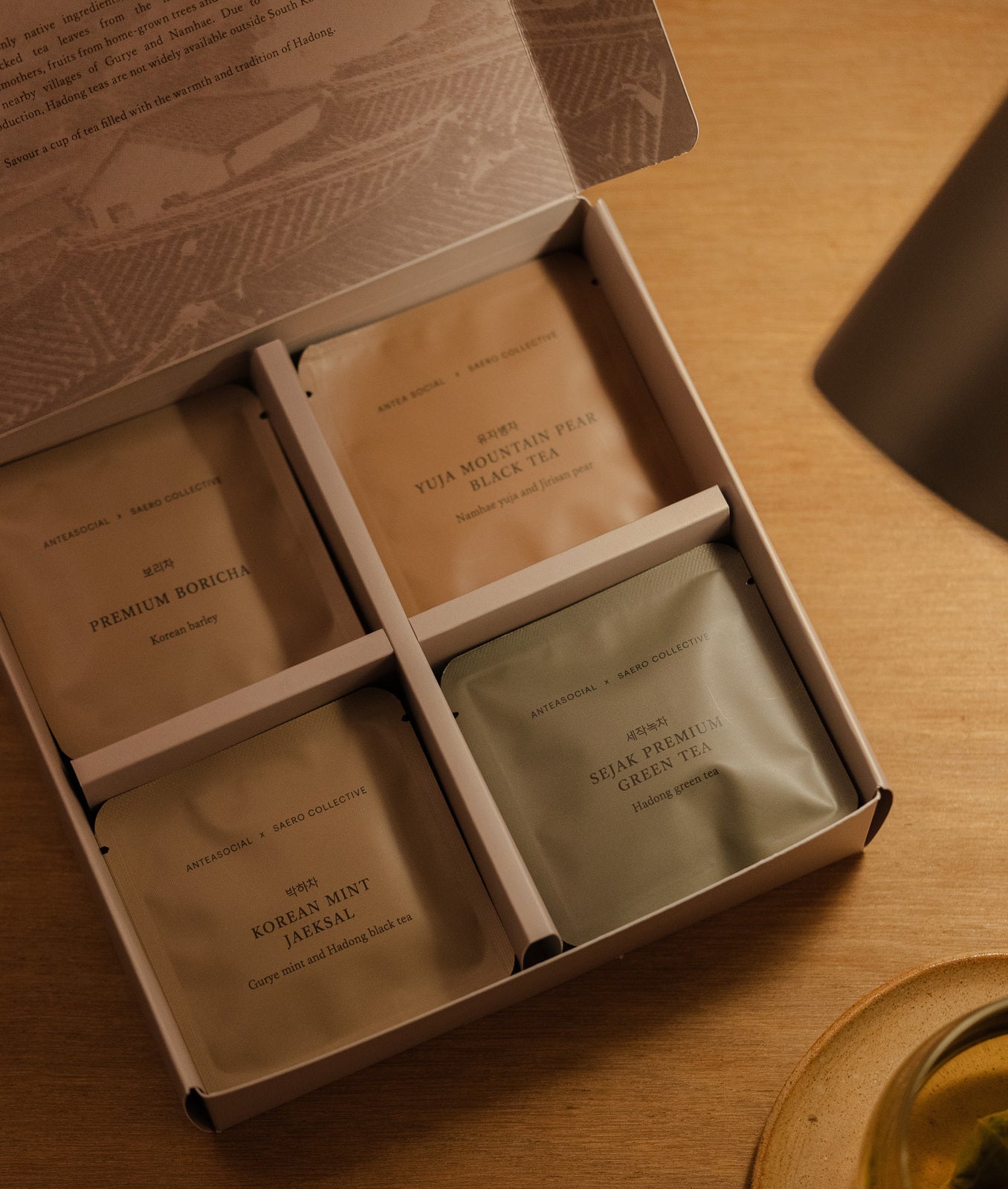 'Warmth Of Hadong' Korean Tea Gift Box