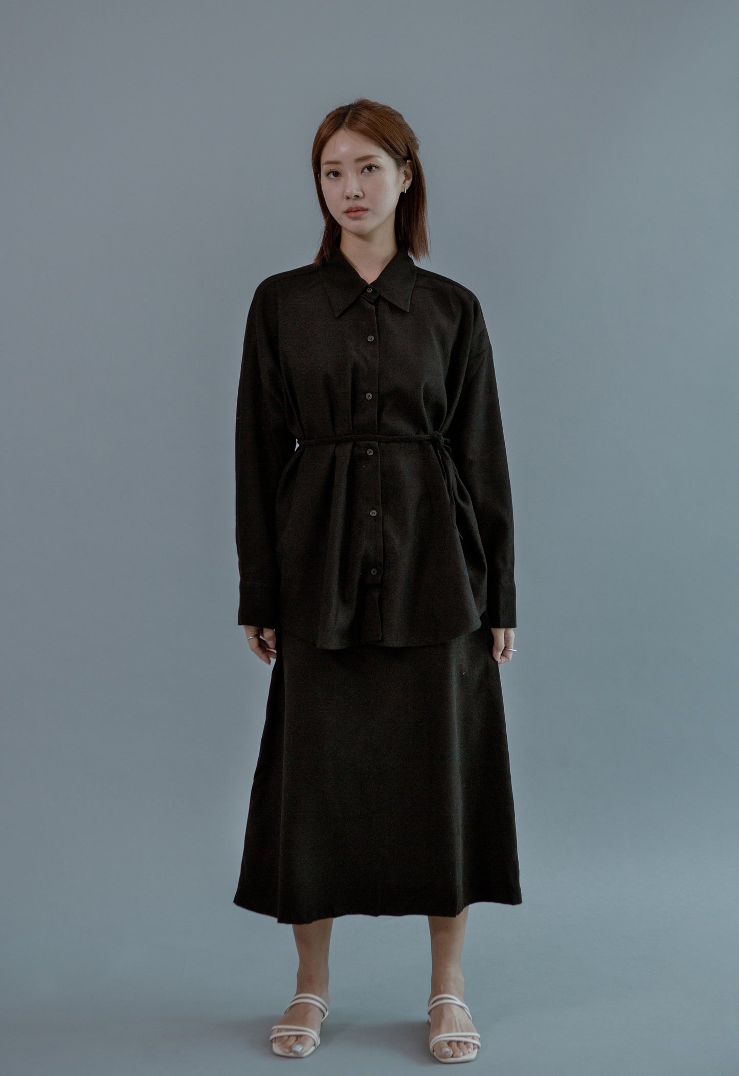 Saero Collective Made in Korea Korean Fashion Singapore Minimalist Fashion and Accessories Korean Clothes Black Midi Skirt