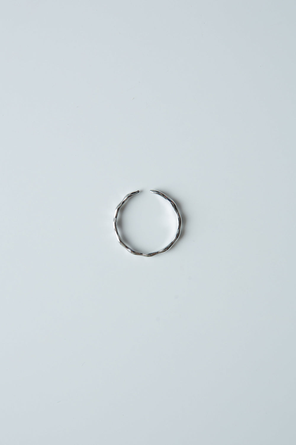 Pado Single Row Ring