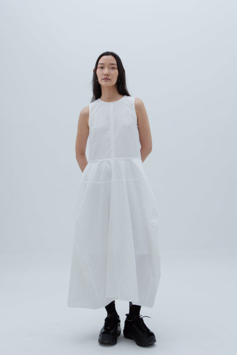 Asymmetrical Mod Dress – SAERO COLLECTIVE │ 새로 콜렉티브