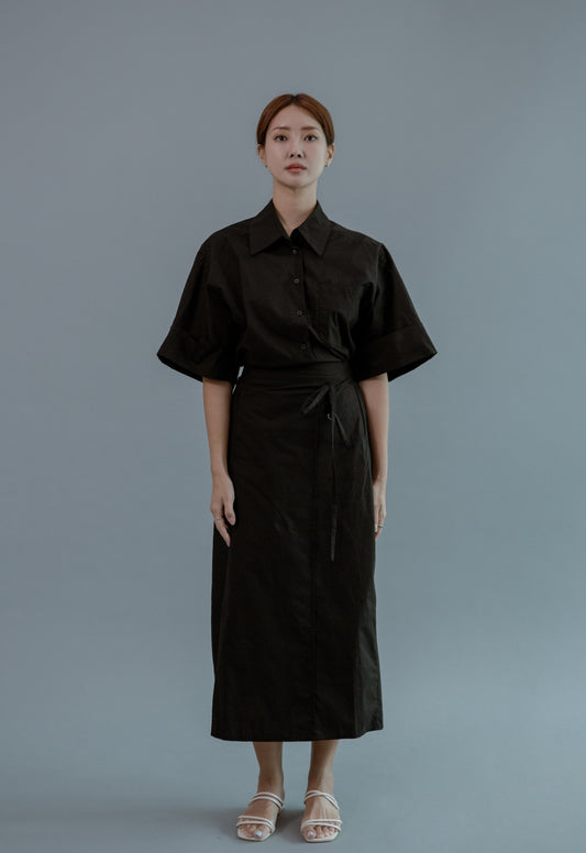 Saero Collective Made in Korea Korean Fashion Singapore Minimalist Fashion and Brass Accessories Earrings Korean Clothes