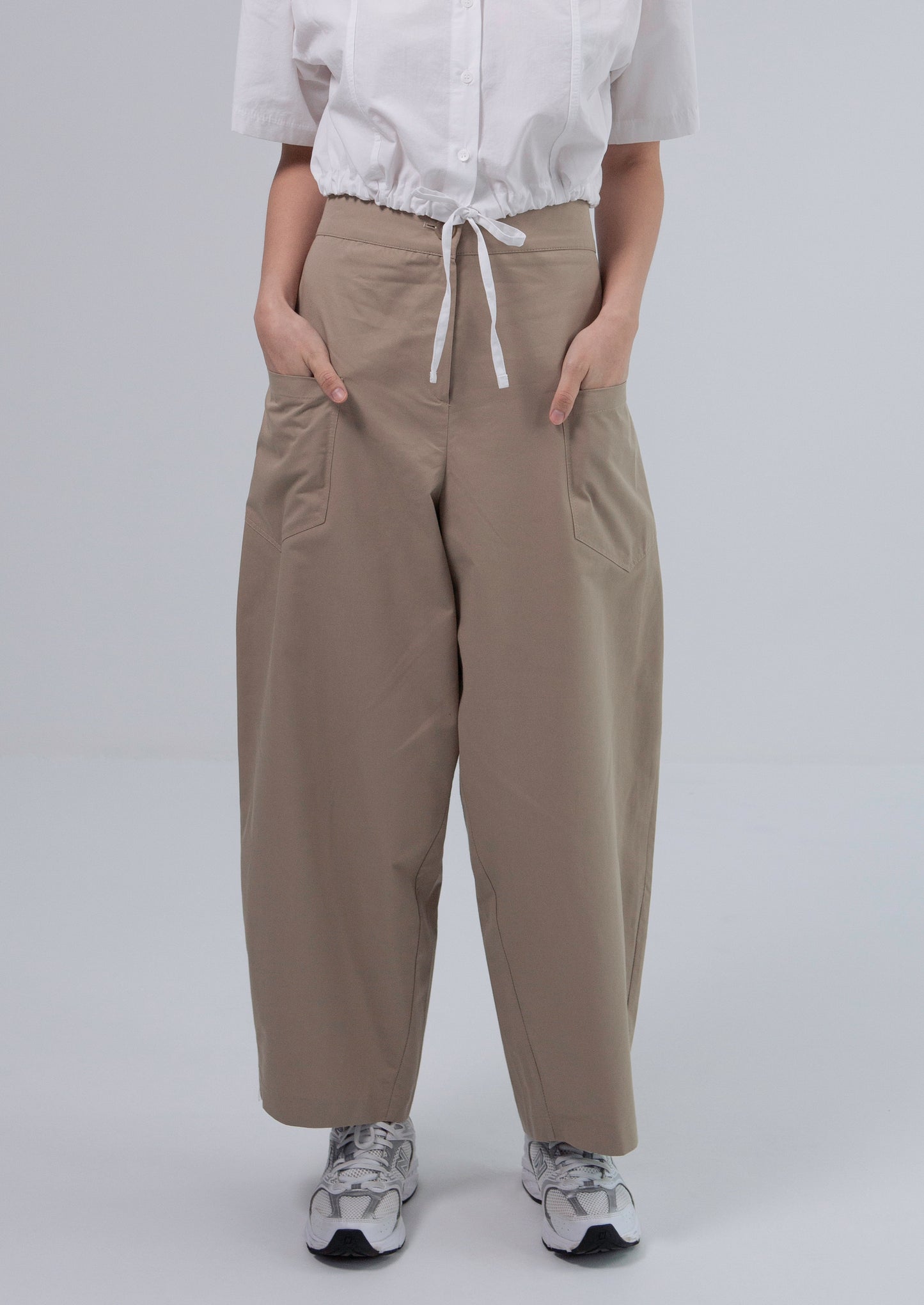 Saero Collective Korean Fashion Singapore Korean Accessories Earrings Made in Korea Seoul Minimalist Korean Fashion Chino Pants