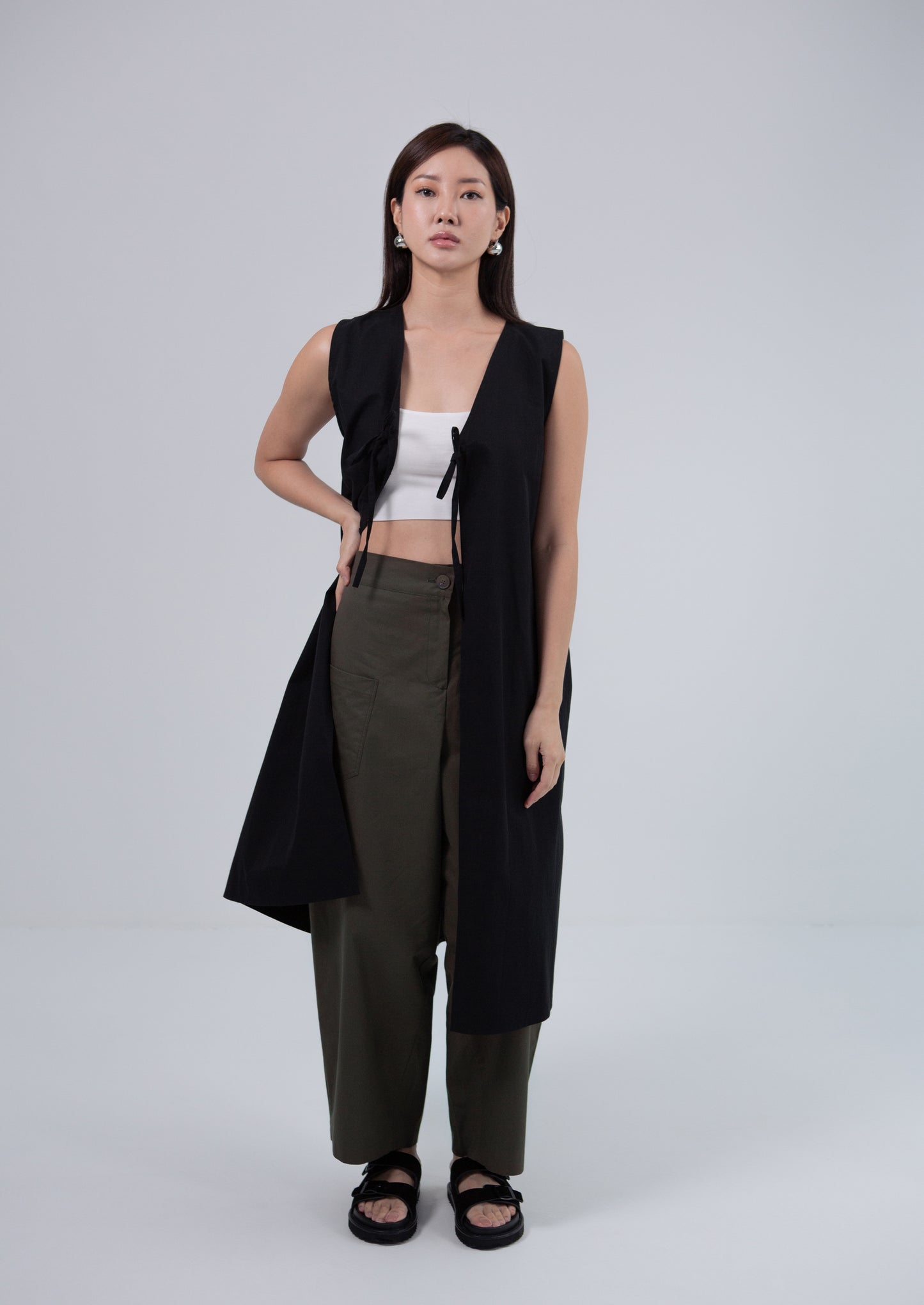 Saero Collective Made in Korea Korean Fashion Singapore Korean Accessories Jewellery Minimalist Fashion Black Vest