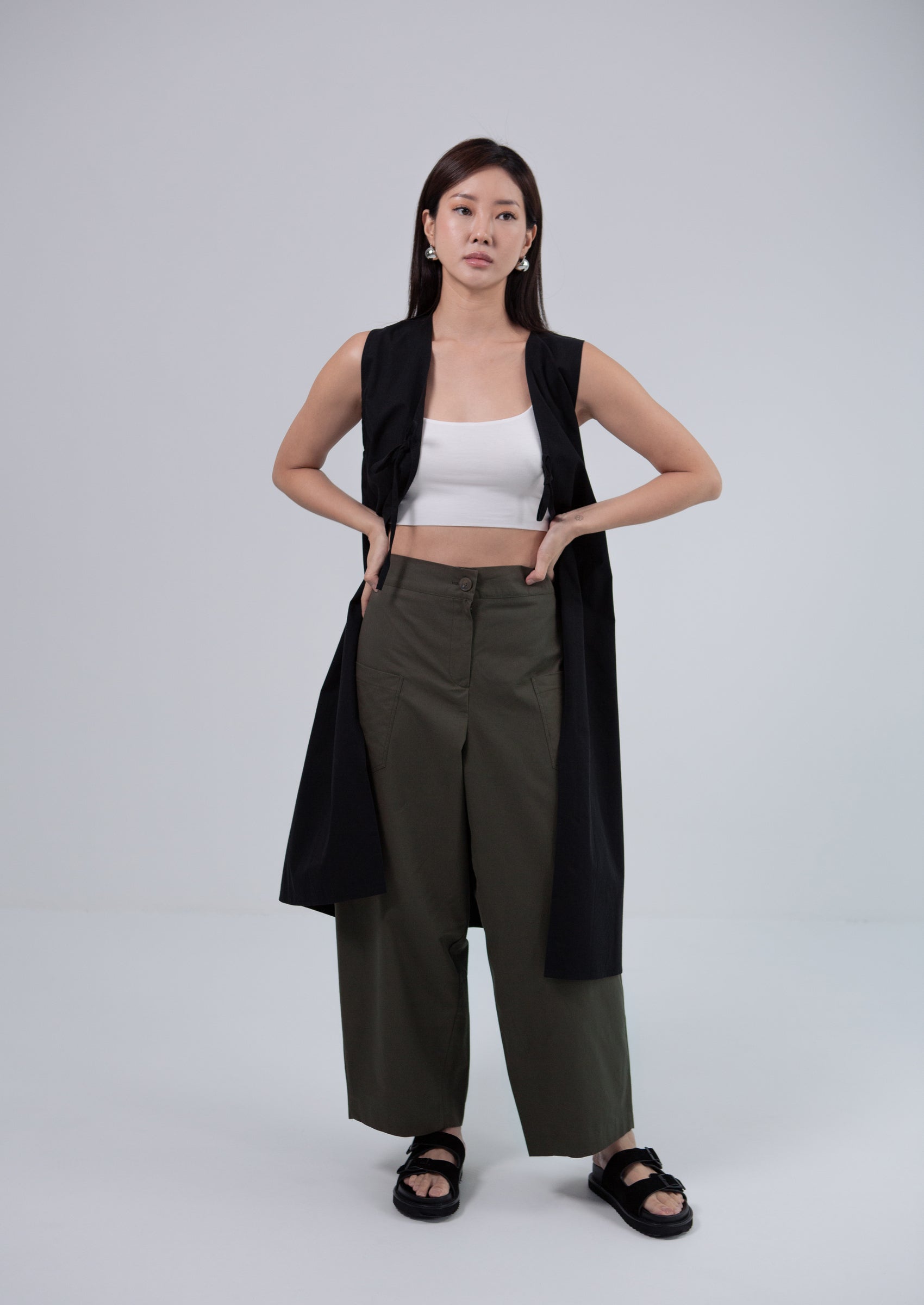 Saero Collective Korean Fashion Singapore Korean Accessories Earrings Made in Korea Seoul Minimalist Korean Fashion Chino Pants