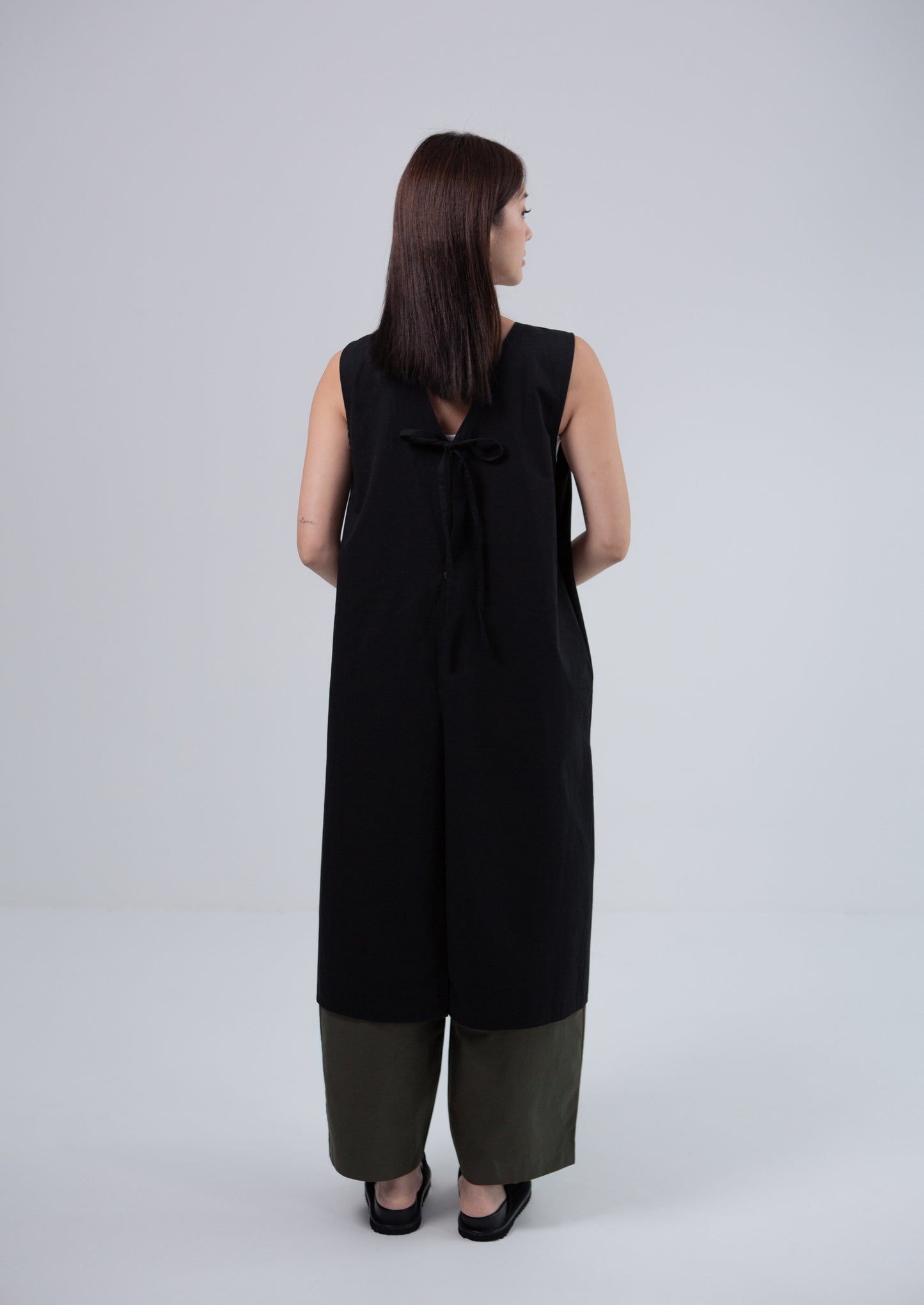 Saero Collective Made in Korea Korean Fashion Singapore Korean Accessories Jewellery Minimalist Fashion Black Vest