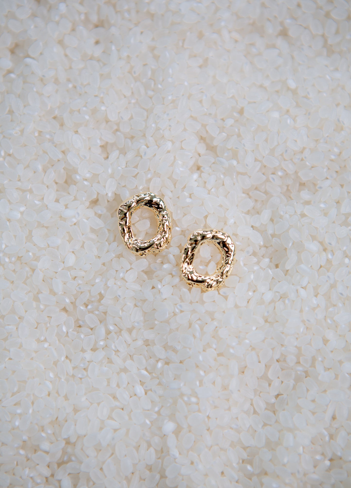 Saero Collective Korean Fashion Singapore Korean Accessories Earrings Made in Korea Seoul Minimalist Korean Fashion Gold