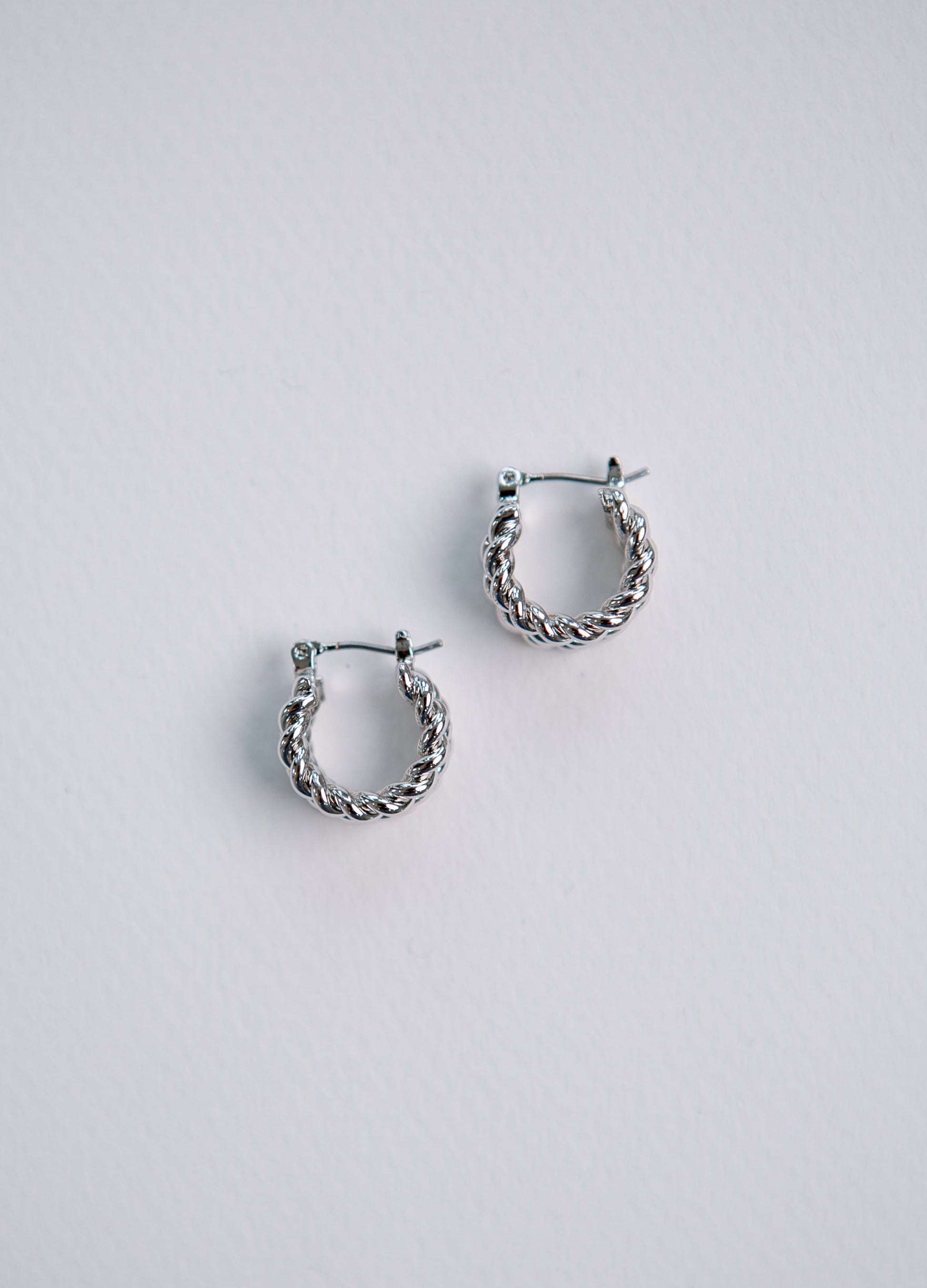 Saero Collective Korean Fashion Singapore Korean Accessories Earrings Made in Korea Seoul Minimalist Korean Fashion