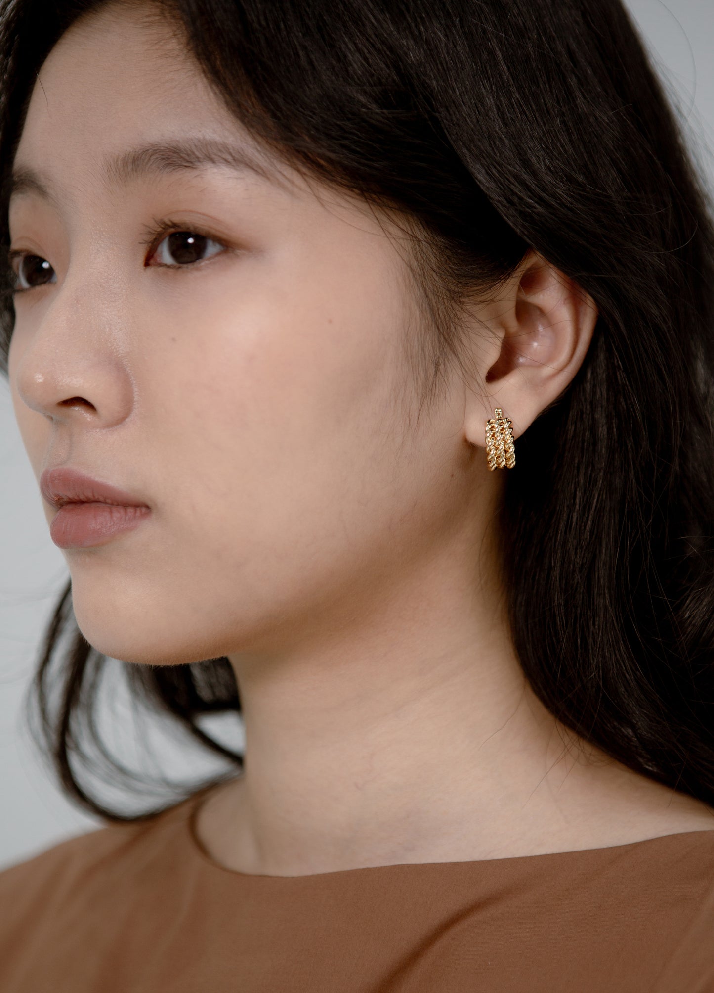 Saero Collective Korean Fashion Singapore Korean Accessories Earrings Made in Korea Seoul Minimalist Korean Fashion Gold